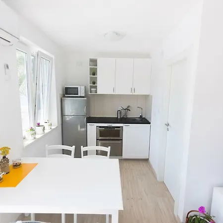 Modern Seafront D&Co 4-Star **** Apartment Apartment